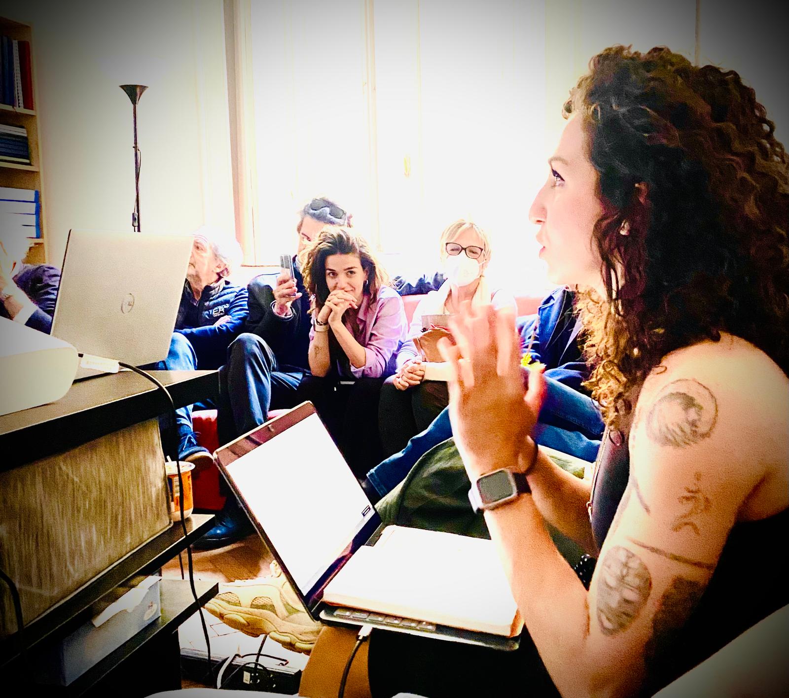 Allievi e docenti CSTG in lavoro d'aula